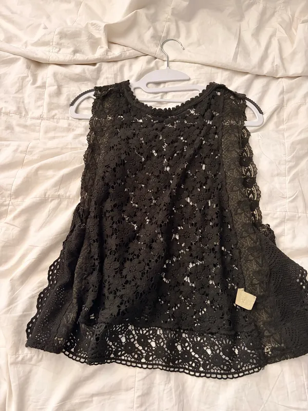 Boutique Lace Top - Image 3