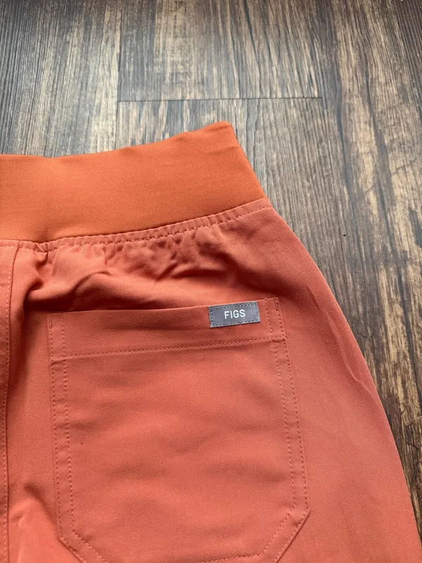 NWT FIGS Women’s Terracotta High Waisted Yola Scrub Pants - Size XXS Petite - Image 9