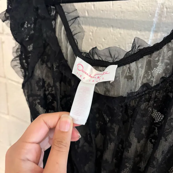 Vintage Oscar de la renta black lace nighty with bow - Image 2