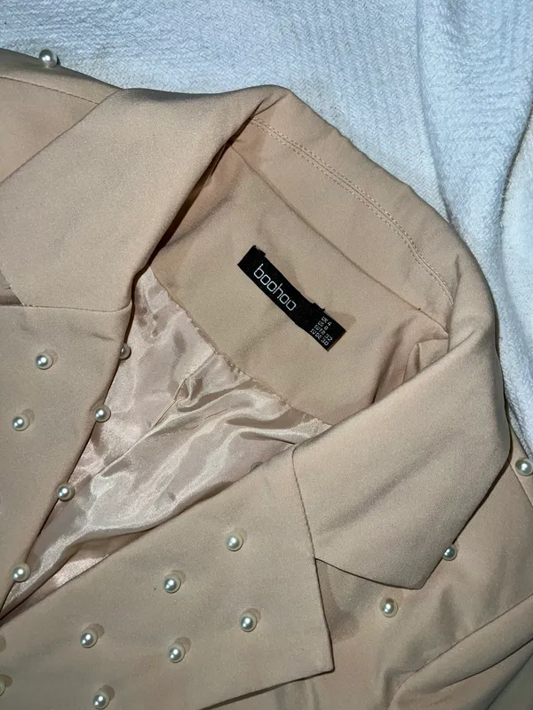 Boohoo Pearl Blazer Dress - Image 2