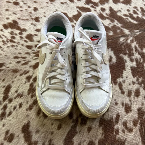 Nike Shoes - Image 5