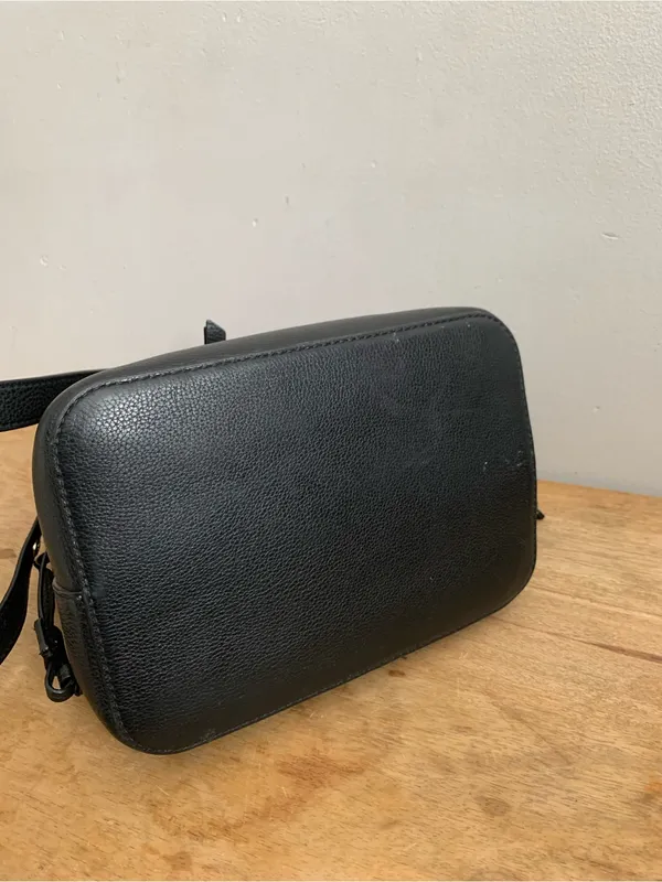 Kate Spade New York Marti Small Leather Bucket Bag Shoulder Bag in Black - Image 6