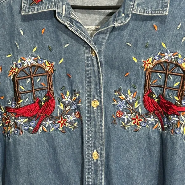 Bobbie Brooks Top Womens Blue Wash Button Up Long Sleeve Size Large. Christmas - Image 5