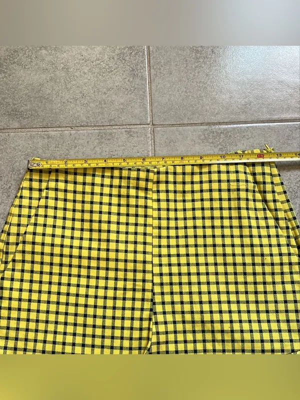Zara Yellow and Black Plaid High-Waist Shorts - Image 8
