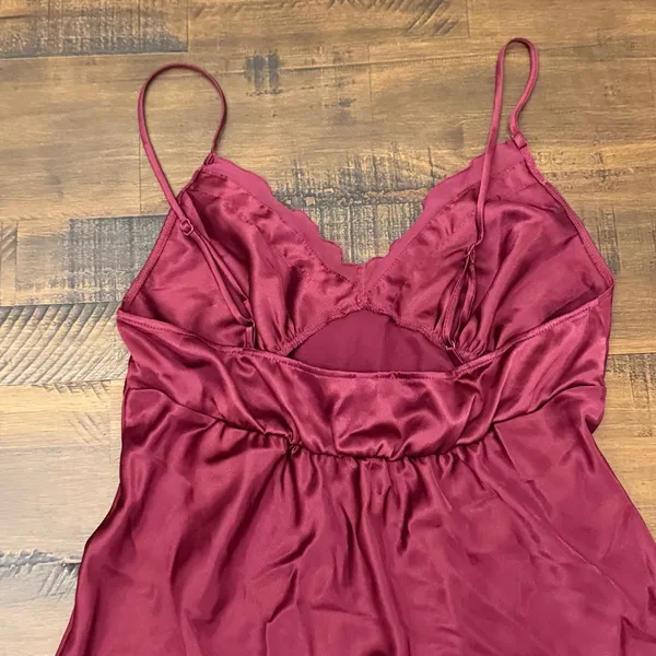 VTG Y2K Victoria's Secret‎ Burgundy Lace Chemise Size Small - Image 5