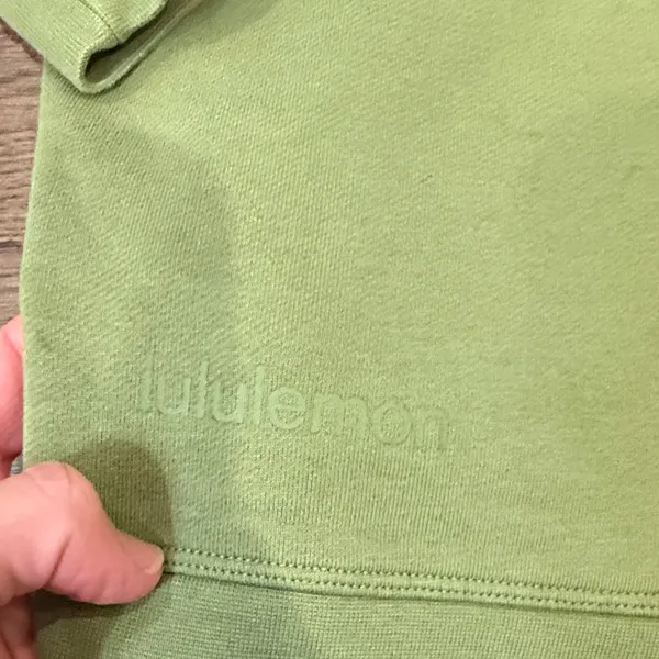 Lululemon Women’s Green Crewneck Sweater (2/4?) C27-072 - Image 7