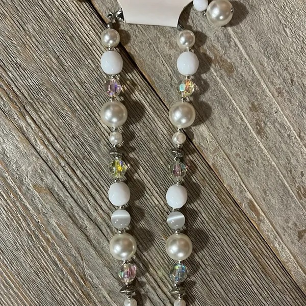 NWT Charming Charlie necklace & earring set white/pearl/crystal beads - Image 5