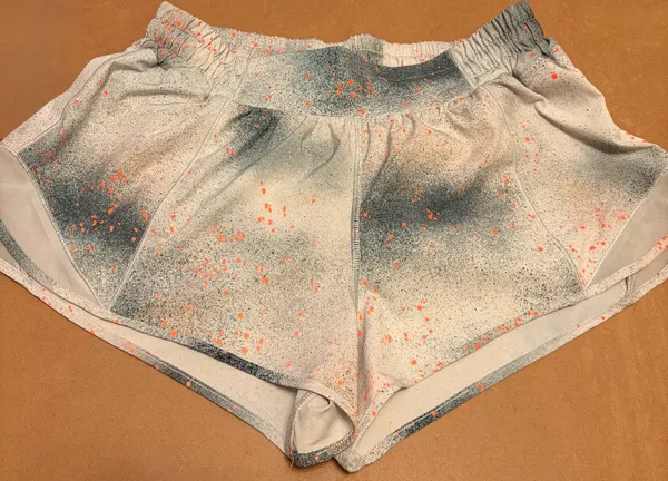 Lululemon Hotty Hot Low-Rise Reflective Lined Shorts 2.5" - Image 3
