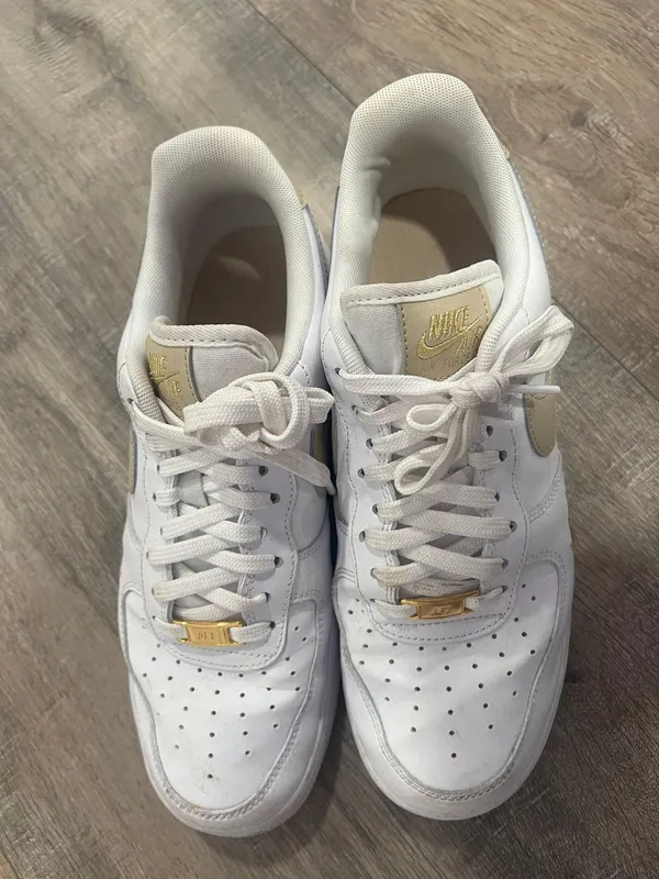 Nike gold  air force 1 size 10 - Image 9