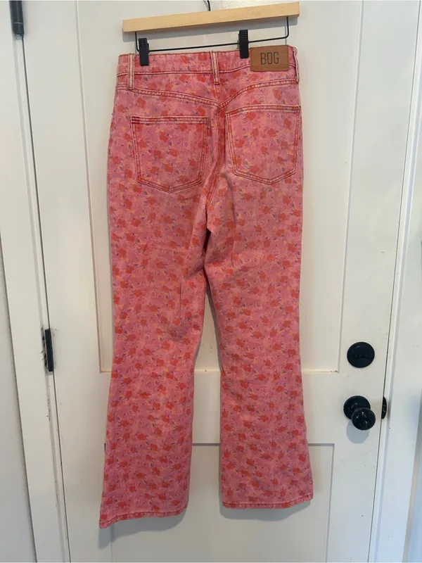 BDG Urban Outfitters Jeans Womens 28 Pink Rose High Rise Flare Floral Pants - Image 3