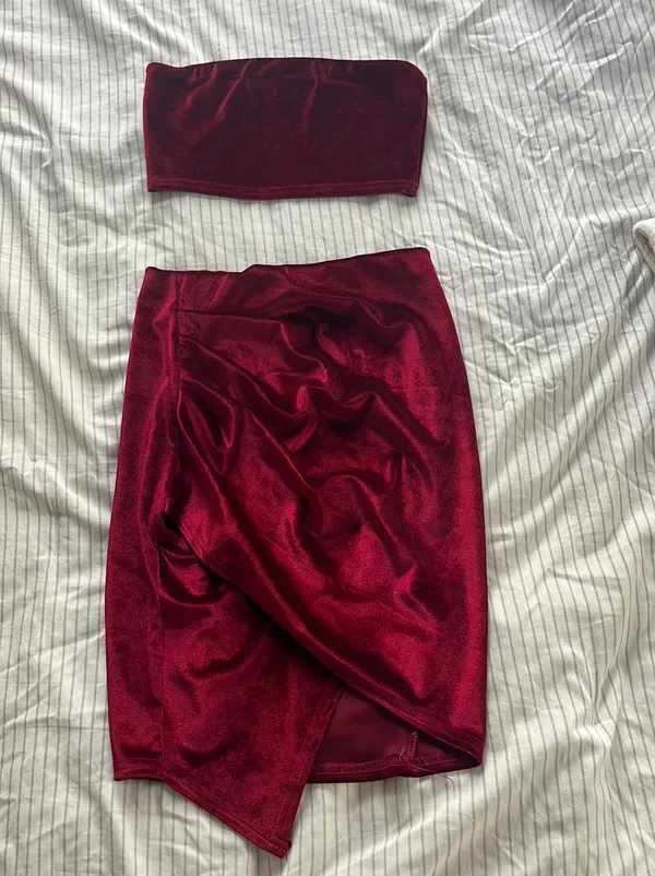 Velvet Set - Image 2
