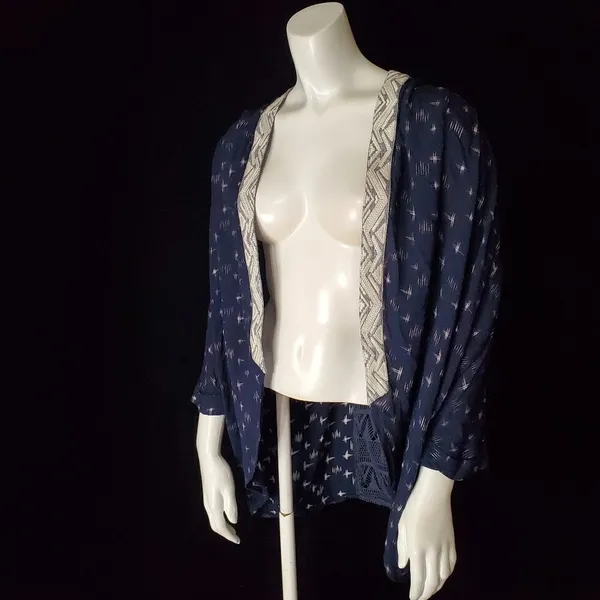 NWT Miss Me Blue & White Bohemian Lace Back Cardigan (S) - Image 3