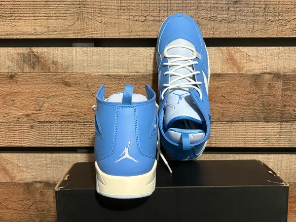 Blue Jordan Flight Club Size 7 - Image 5