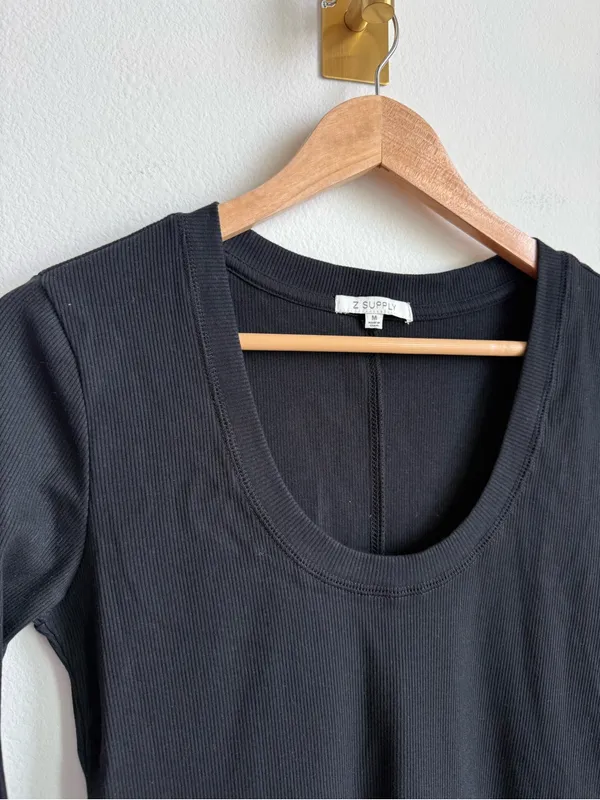 Z Supply Sirena Rib Long Sleeve Scoop Neck Tee Black Women's Medium - Image 3