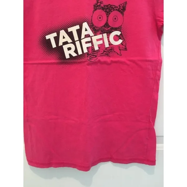 New Hooters T-shirt Tata-riffic from Chicago Size Medium - Image 3