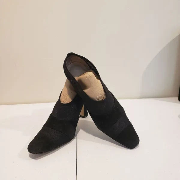 VTG Bisou Bisou Black Pumps Size 6 - Image 2