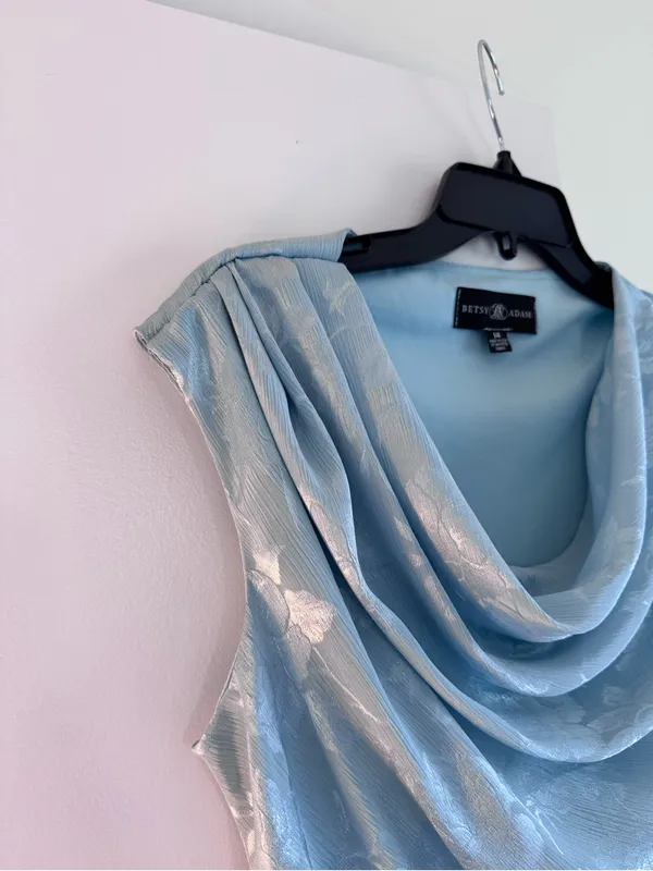 Betsy & Adam floral jacquard gown in dusty blue with a cowl neckline - Image 4