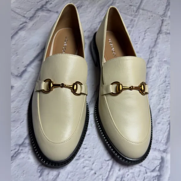 Lisa Vicky Cream Loafers with Gold Accent - Image 2