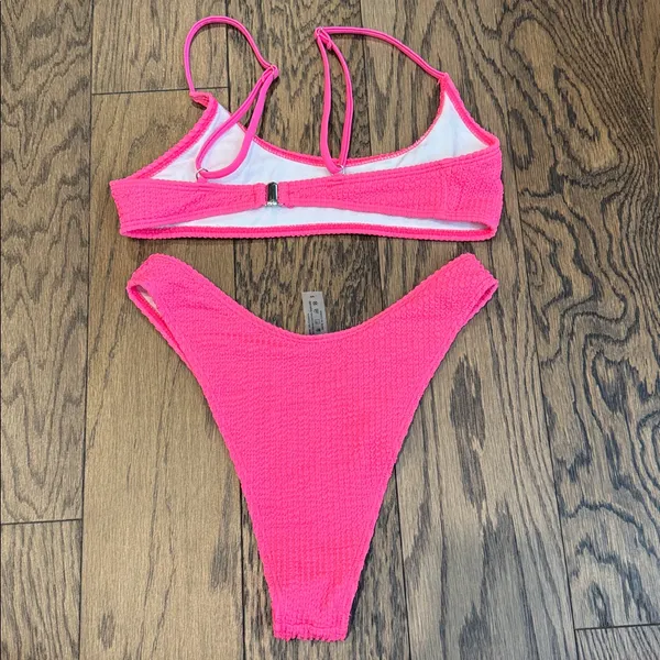 Amazon Hot Pink Bikini Set-Size small - Image 2