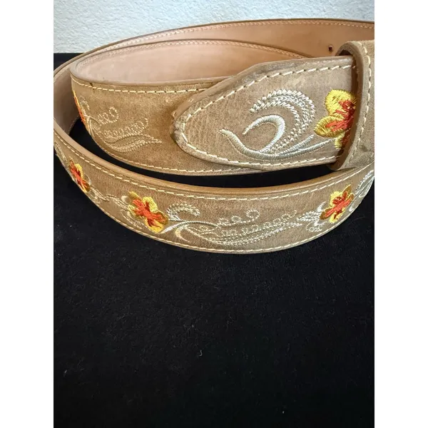 Women's Leather Western Belt Innovation Mexico Embroidered Floral Size 44‎ NWOT - Image 2