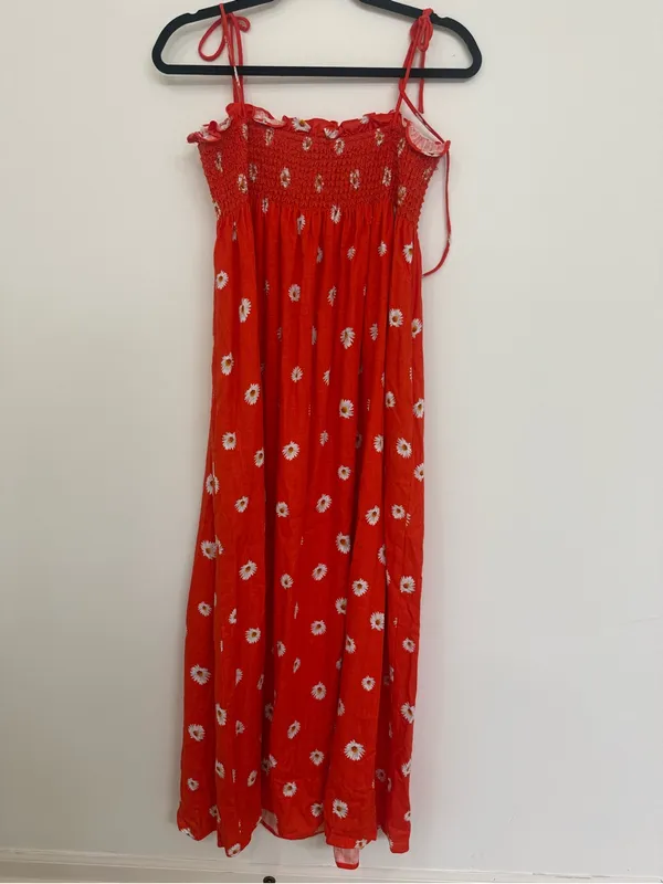 Petal and Pup Red Daisy Maxi Dress with Smocked Bodice Women’s Size M Brand New - Image 2