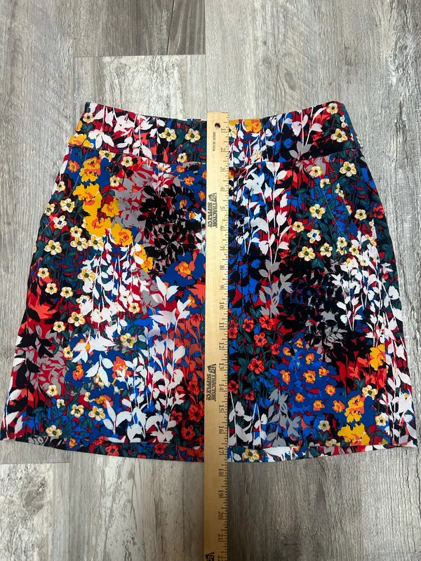 Women’s Up! Floral Pull On Skirt (shorts Underneath) Size 6 - Image 3