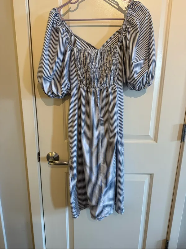 Blue and White Striped Puff-Sleeve Midi Dress - Image 5