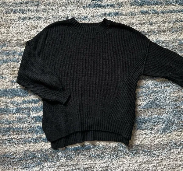 American Eagle Sweater - Image 2