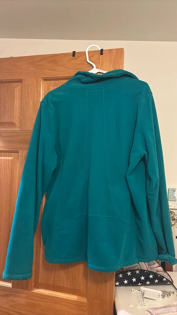 Blue Northface woman’s full zip jacket size XL - Image 4