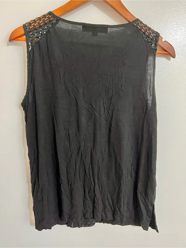 Loft Women Medium Black Bohemian Goth Crochet Lace Yoke Sleeveless Top - Image 3