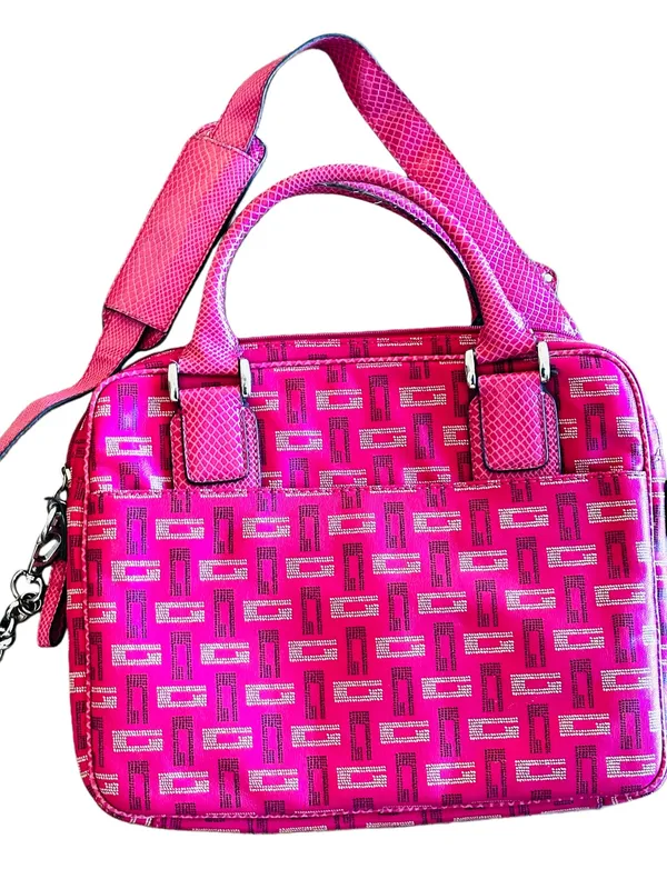 Y2K 2000s style Guess laptop bag - Image 2