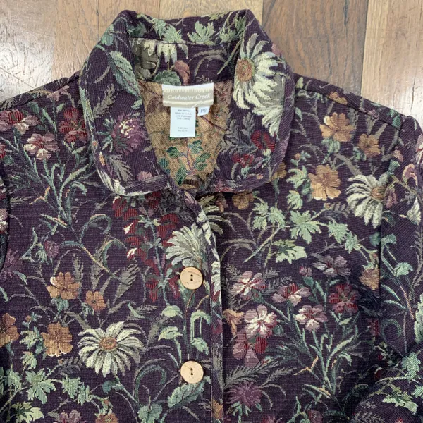 Purple Floral Blazer Size Petite Small - Image 4