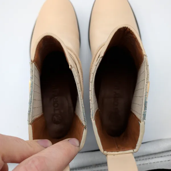 Tory Burch T Hardware Chelsea Boot Cream Leather Buckle Ankle Booties Women's 7M - Image 6