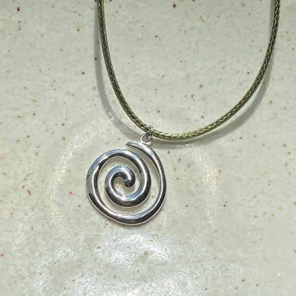Handmade stainless steel spiral swirl uzumaki funky boho grunge style necklace🌀 - Image 6