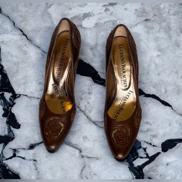 Luciano Barachini Gold Designer Pointy Toe Heel Size 8.5 - Image 2