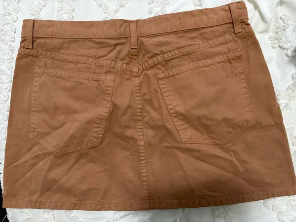 Reformation Becca Skirt in Nutmeg - Image 2