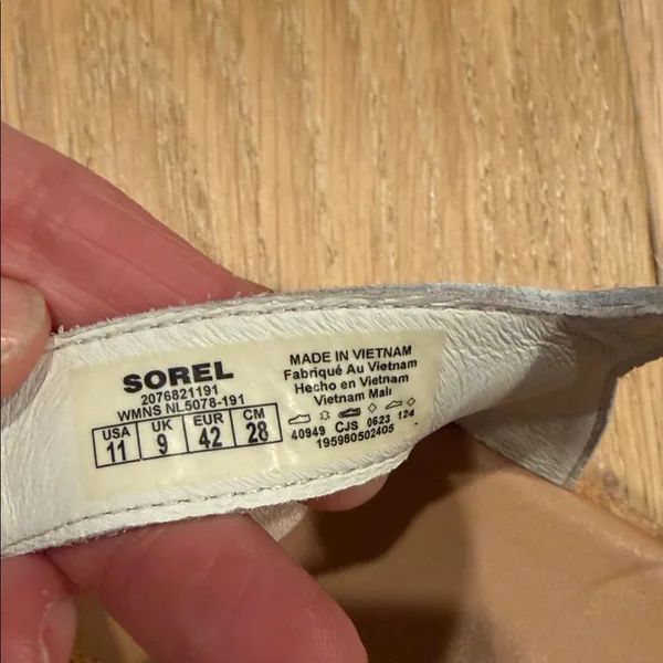 Sorel ELLA III ANKLE - CHALK -‎ LEATHER size 11 - Image 4