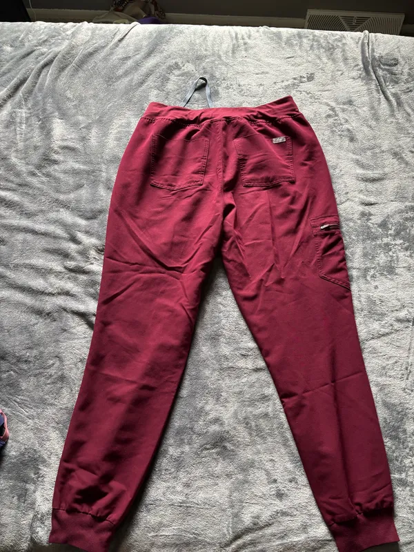 FIGS Scrub Pants Jogger Women’s - Image 2