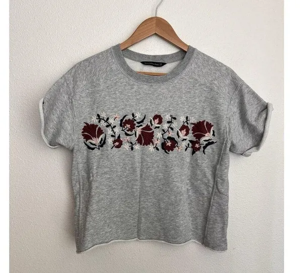 Abercrombie & Fitch Women's Gray Cropped Sweatshirt Floral Embroidery Small - Image 3