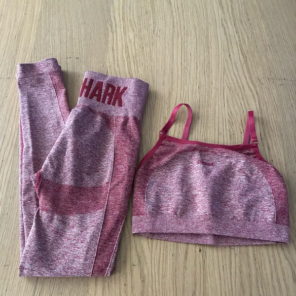 Gymshark Burgandy Flex High Waisted Burgandy Workout Activewear Set XS - Image 3