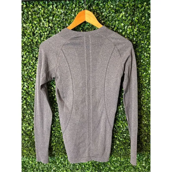 Lululemon Swifty Tech Long Sleeve Size 6 Gray - Image 2