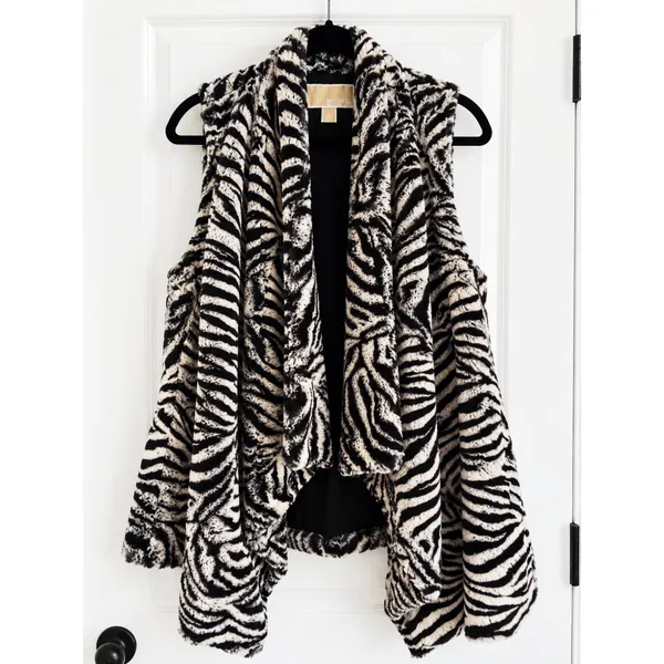 Michael Kors Vest Fur - Image 2