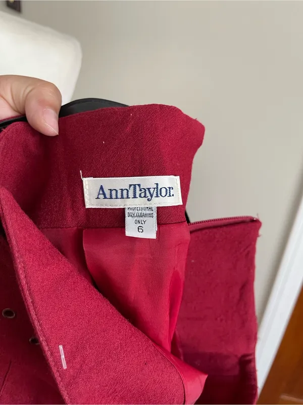 Ann Taylor Burgundy Wool Pencil Skirt with Round Buckle Belt - Image 6