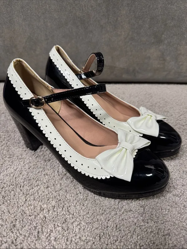 Women’s Black Chunky Heel Mary Jane Pumps Cute Bow Round Toe Size 9.5 NEW - Image 2