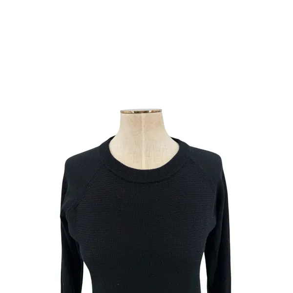 Lululemon Black Knit‎ Crewneck Sweater Raglan Logo Charm Size XS Small - Image 2