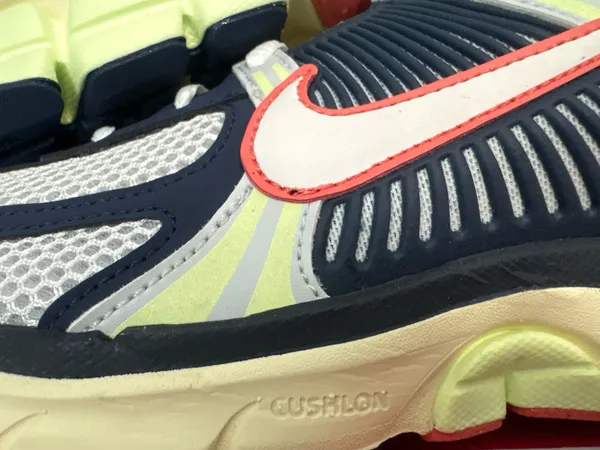 Nike Vermero 5 running sneakers - Image 3