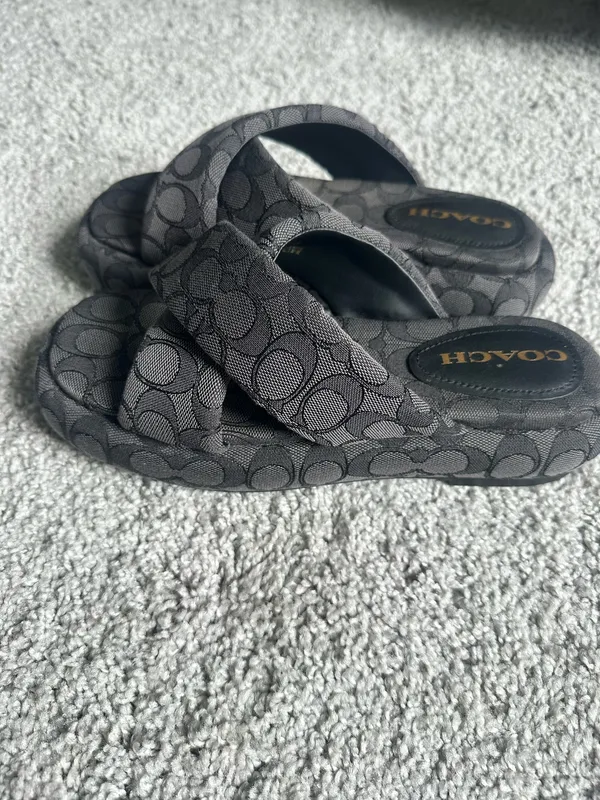 Coach platform sandals. Size 8 but fits and 8.5 perfectly! (Not wide feet friendly) - Image 5