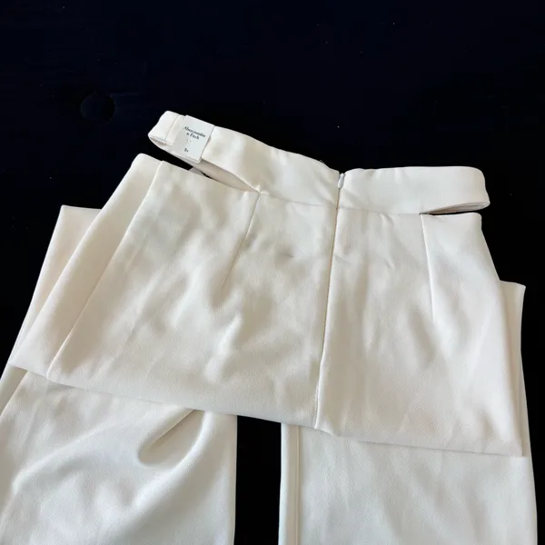 Abercrombie and Fitch White Cut Out Trousers - Image 8