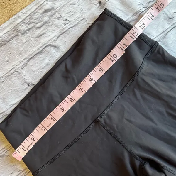 Lululemon Women’s Black Crop Leggings High-Rise Size 6 Athletic Athleisure EUC - Image 7