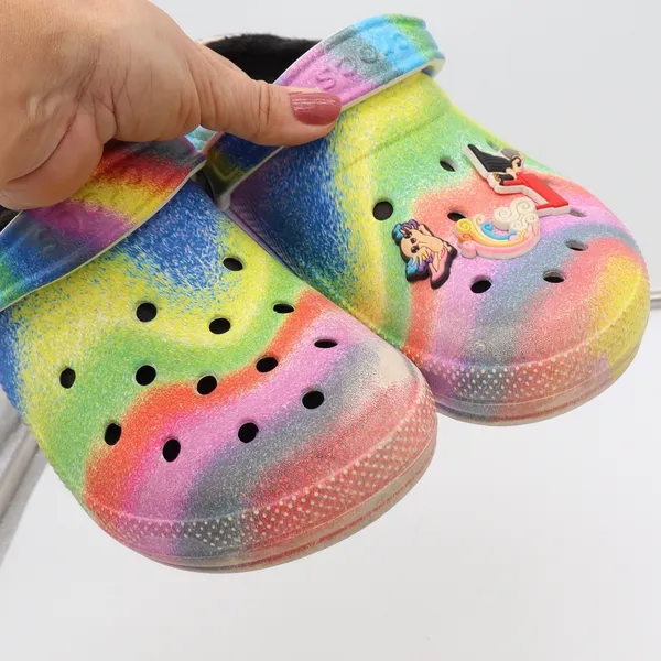 Crocs Clogs Womens 9 Classic Lined Rainbow Spray Paint Multi Faux Fur Excellent - Image 9